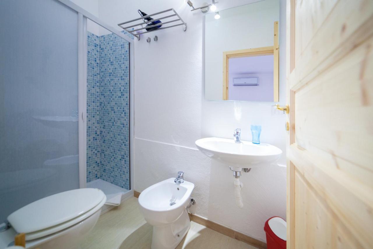 Brezza B&B Golfo Aranci Exterior photo