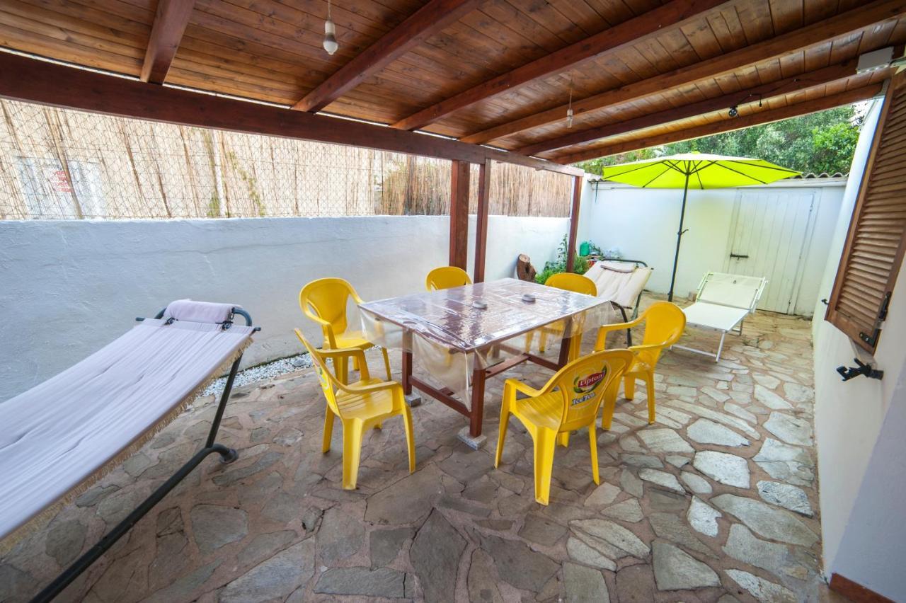 Brezza B&B Golfo Aranci Exterior photo